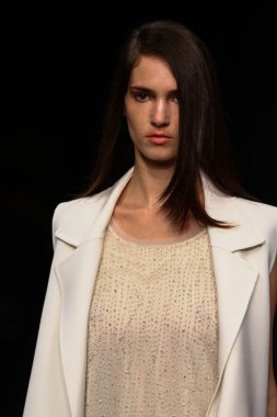 modeli pist yürür sırasında önizleme göster