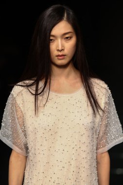 modeli pist yürür sırasında önizleme göster