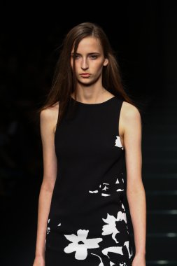 modeli pist yürür sırasında önizleme göster