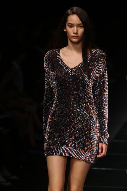 modeli pist yürür sırasında önizleme göster