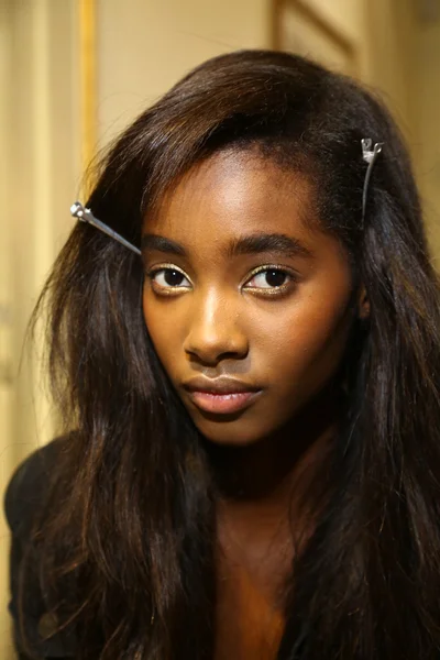 Model posing backstage before the Genny fashion show — Stock Photo, Image