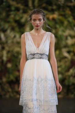 Claire Pettibone Güz 2015 Gelin Koleksiyonu gösteri