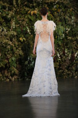 Claire Pettibone Güz 2015 Gelin Koleksiyonu gösteri