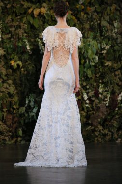 Claire Pettibone Güz 2015 Gelin Koleksiyonu gösteri