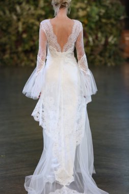 Claire Pettibone Güz 2015 Gelin Koleksiyonu gösteri