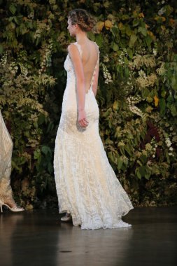 Claire Pettibone Güz 2015 Gelin Koleksiyonu gösteri