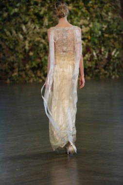 Claire Pettibone Güz 2015 Gelin Koleksiyonu gösteri