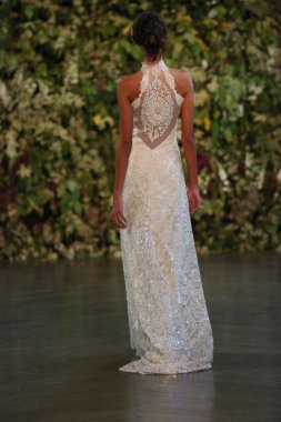 Claire Pettibone Güz 2015 Gelin Koleksiyonu gösteri