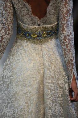 Claire Pettibone Güz 2015 Gelin Koleksiyonu gösteri