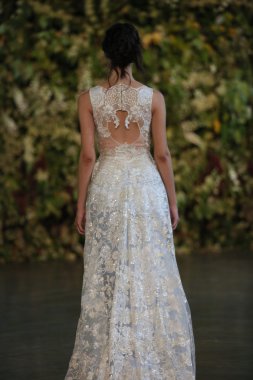Claire Pettibone Güz 2015 Gelin Koleksiyonu gösteri