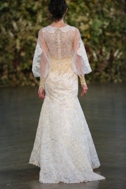 Claire Pettibone Güz 2015 Gelin Koleksiyonu gösteri
