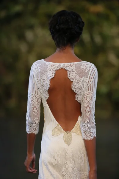 Claire Pettibone Güz 2015 Gelin Koleksiyonu gösteri — Stok fotoğraf