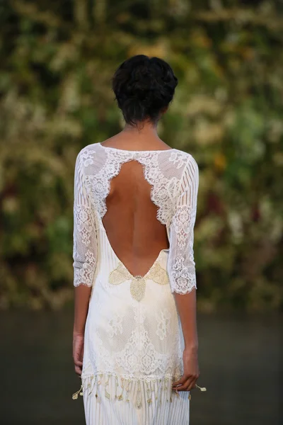 Claire Pettibone Güz 2015 Gelin Koleksiyonu gösteri — Stok fotoğraf