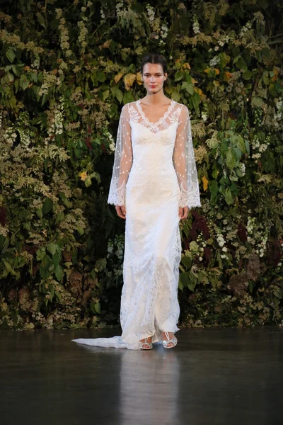 Claire Pettibone πτώση 2015 Bridal συλλογή Εμφάνιση — Φωτογραφία Αρχείου