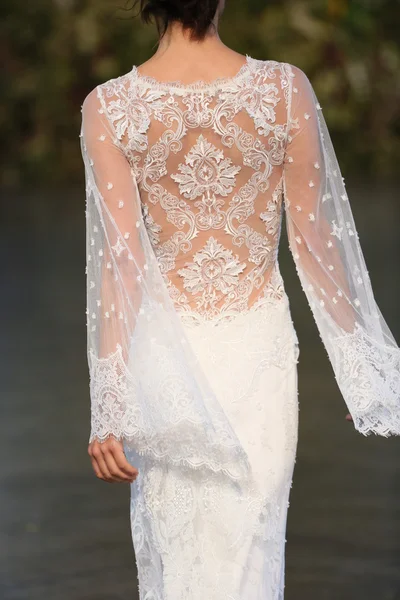 Claire Pettibone πτώση 2015 Bridal συλλογή Εμφάνιση — Φωτογραφία Αρχείου