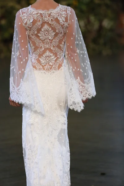 Claire Pettibone πτώση 2015 Bridal συλλογή Εμφάνιση — Φωτογραφία Αρχείου