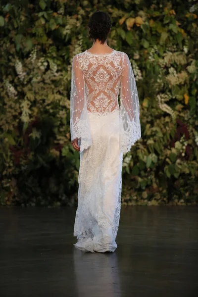 Claire Pettibone Güz 2015 Gelin Koleksiyonu gösteri