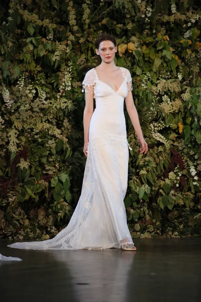 Claire Pettibone hösten 2015 Bridal Collection Show — Stockfoto