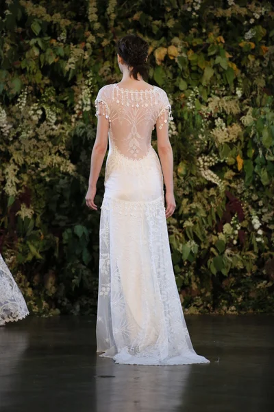 Claire Pettibone πτώση 2015 Bridal συλλογή Εμφάνιση — Φωτογραφία Αρχείου