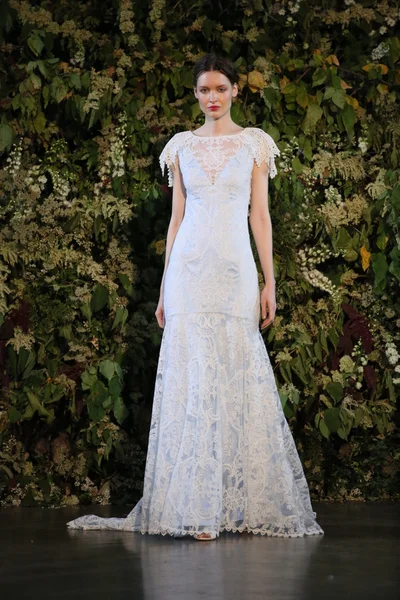 Claire Pettibone Fall 2015 Bridal Collection Show — Stock Photo, Image