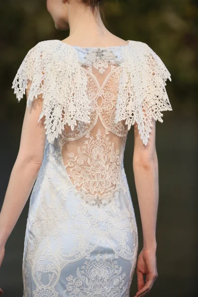 Claire Pettibone jesienią 2015 Bridal Collection Pokaż — Zdjęcie stockowe