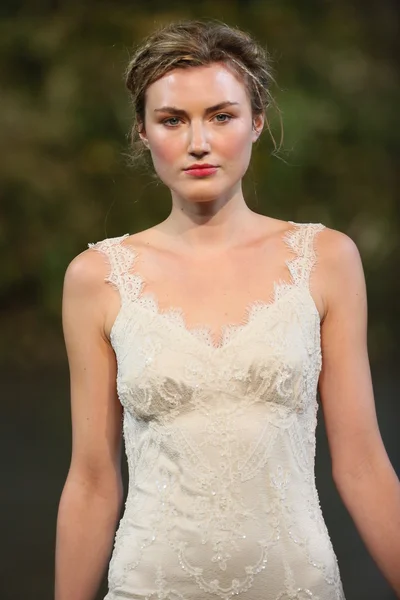 Claire Pettibone Güz 2015 Gelin Koleksiyonu gösteri — Stok fotoğraf