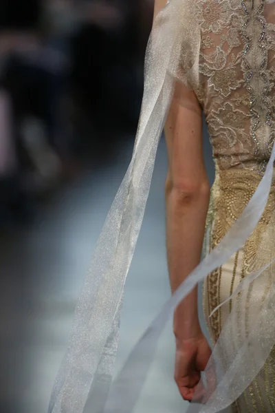 Claire Pettibone πτώση 2015 Bridal συλλογή Εμφάνιση — Φωτογραφία Αρχείου