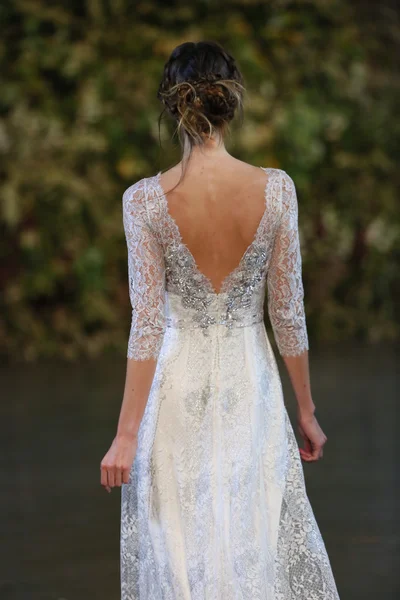 Claire Pettibone Güz 2015 Gelin Koleksiyonu gösteri — Stok fotoğraf