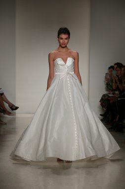 Anne Barge Güz 2015 Gelin Koleksiyonu göster