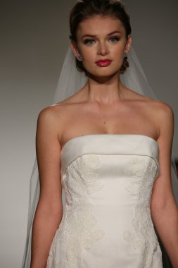 Anne Barge Güz 2015 Gelin Koleksiyonu göster