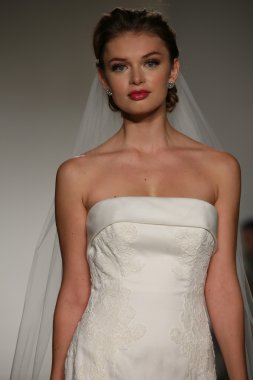 Anne Barge Güz 2015 Gelin Koleksiyonu göster