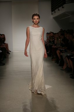 Anne Barge Güz 2015 Gelin Koleksiyonu göster