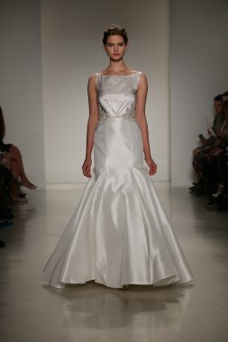 Anne Barge Güz 2015 Gelin Koleksiyonu göster