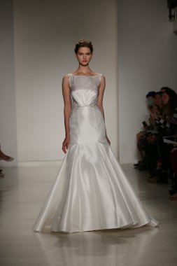 Anne Barge Güz 2015 Gelin Koleksiyonu göster