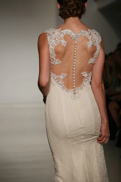 Anne Barge Fall 2015 Bridal Collection Show — Stock Photo, Image