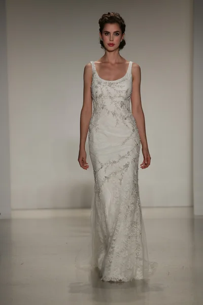 Anne Barge Fall 2015 Bridal Collection Show — Stock Photo, Image