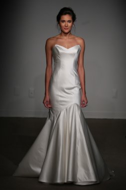 Anna Maier, Ulla Maija Couture sonbahar 2014 gelinlik koleksiyonu gösteri