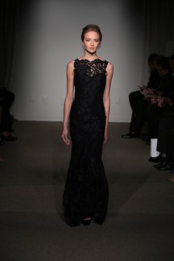 Anna Maier, Ulla Maija Couture sonbahar 2014 gelinlik koleksiyonu gösteri