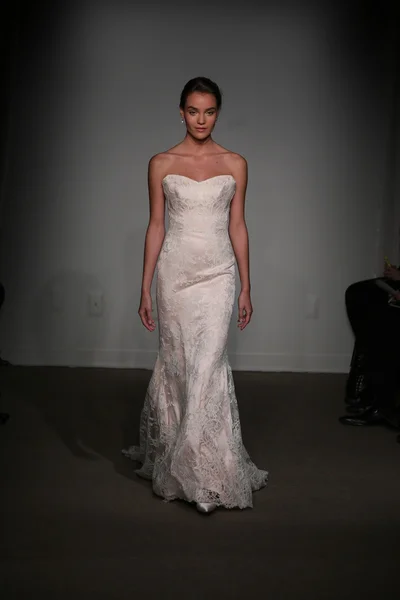 Anna Maier, Ulla-Maija Couture Fall 2014 Bridal collection show — Stock Photo, Image