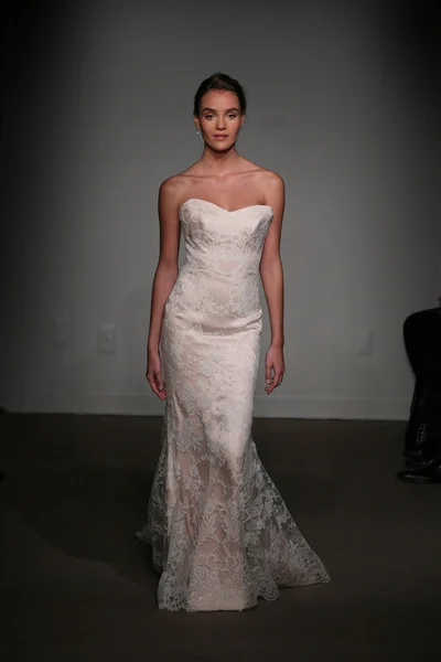 Anna Maier, Ulla-Maija Couture Fall 2014 Bridal collection show — Stock Photo, Image