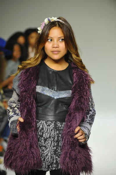 Tasarımcısı Cory Paglinco