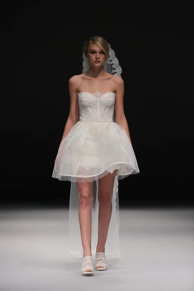 Jenny Lee Automne 2015 Mariage collection spectacle — Photo
