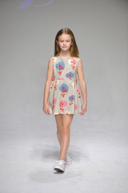 ARIA çocuk giyim önizleme