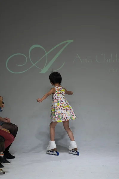 Aria barnens kläder förhandsgranskning — Stockfoto