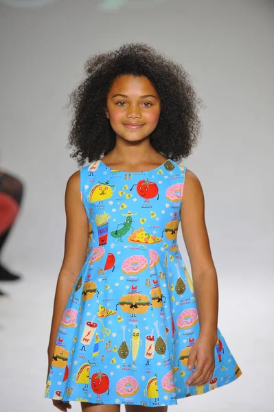 Aria kinderen kleding preview — Stockfoto
