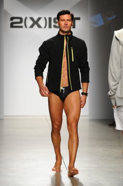 2 (X) IST erkekler bahar yaz 2015 pist göster