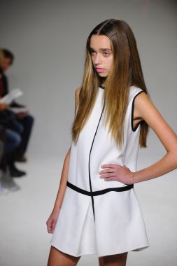 Bonnie Young önizleme petite geçit töreni çocuklar moda haftası