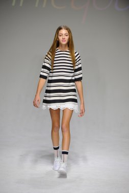 Bonnie Young önizleme petite geçit töreni çocuklar moda haftası