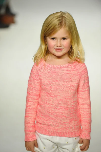 Chloe Preview bei der zierlichen Parade Kids Fashion Week — Stockfoto