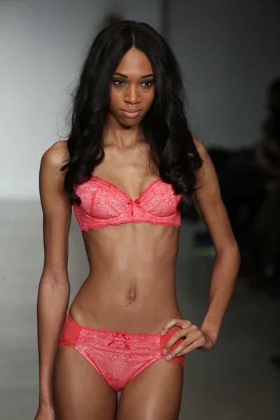 Coleção Bradelis New York lingerie Primavera 2015 — Fotografia de Stock